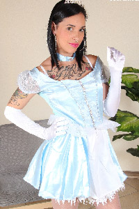 Cosplay girl free footfetish picture - CosplayFeet.com - cosplayfeet-dollyc-cenerentola-01